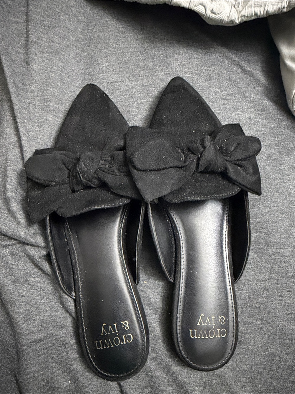 crown & ivy Black Pointed-Toe Bow Slide Mules
